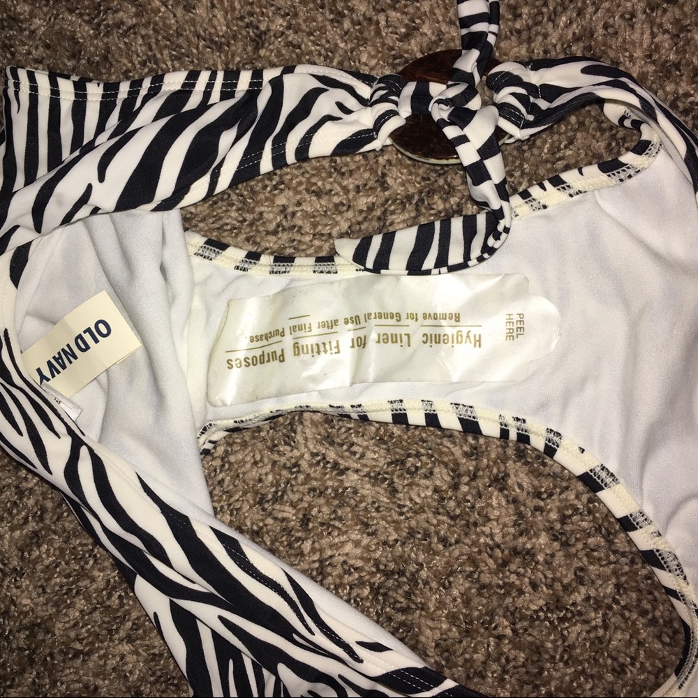 Zebra Bikini - Picture 3 of 4